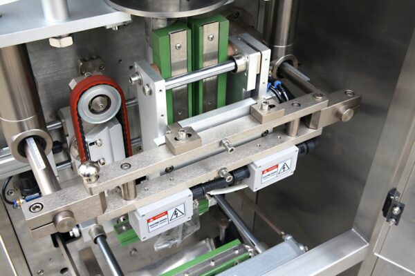 VFFS granule packing machine - Image 3